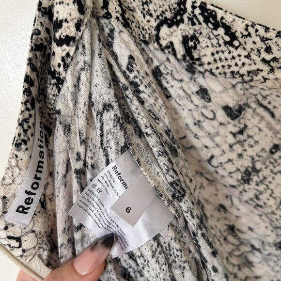 Reformation python snakeskin SORRENTI print high-waisted wide-leg pants - Picture 5 of 5